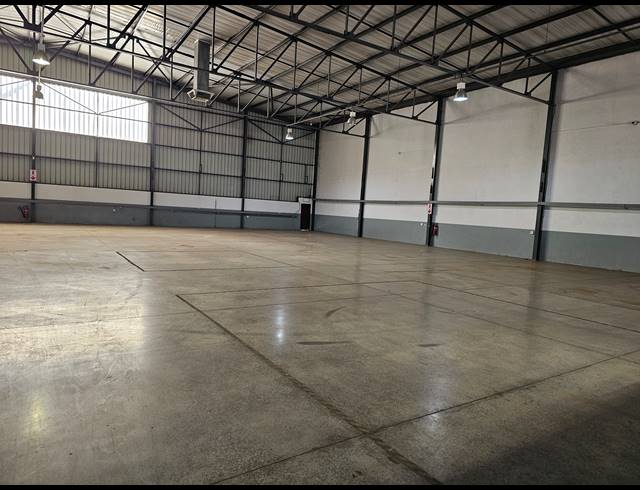 2,294M² WAREHOUSE TO LET IN COSMO BUSINESS PARK